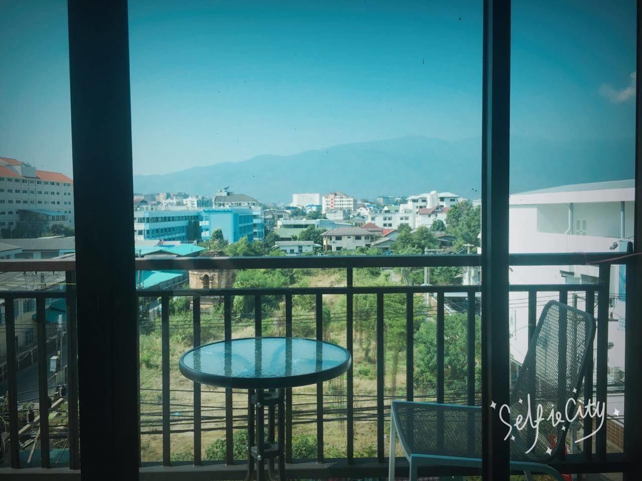 Rinrada Loft Resident Pensão Chiang Mai